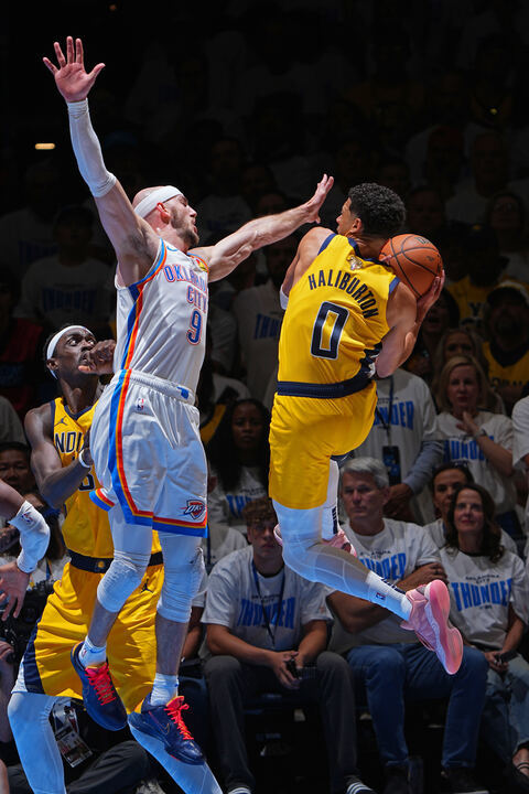 Alex Caruso, Tyrese Haliburton