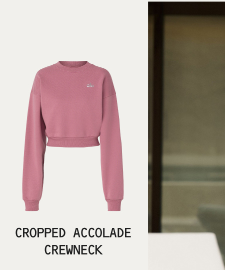 CROPPED ACCOLADE CREWNECK