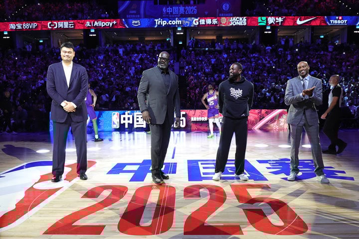 Yao Ming, Shaquille O'Neal, Yao Ming, Shaquille O'Neal,
