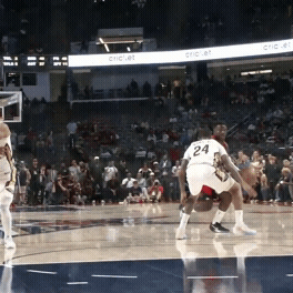 Aaron Holiday