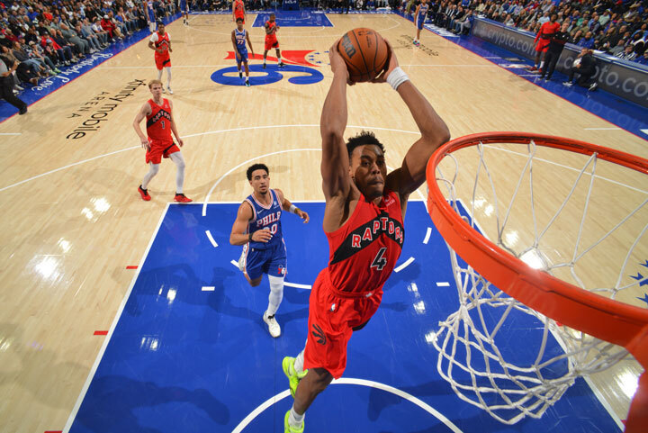 Scottie Barnes dunks