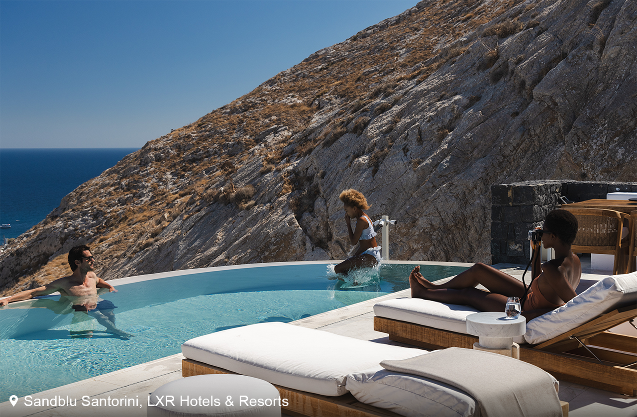 Sandblu Santorini, LXR Hotels & Resorts
