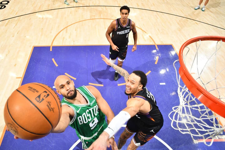 Деррик Уайт