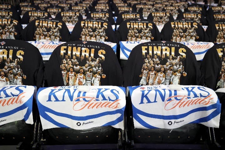 Knicks giveaways