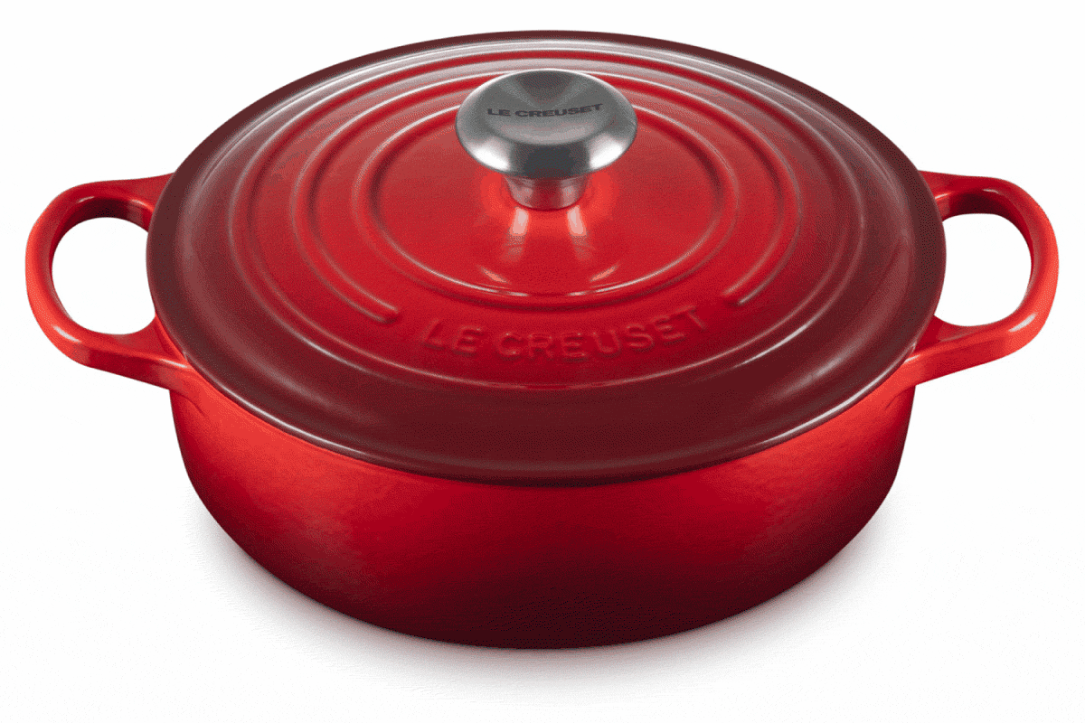 Le Creuset Signature Round Wide Dutch Oven, 3.5 qt.