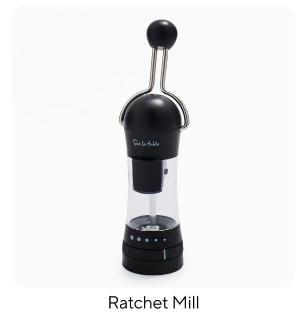 Sur la table Ratchet Mill
