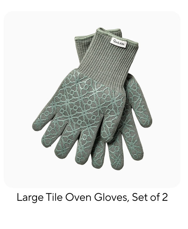 Sur la table Large Tile Oven Gloves, Set of 2