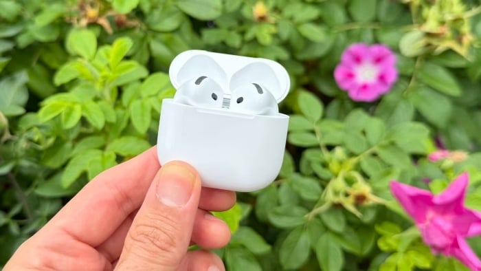 AirPods