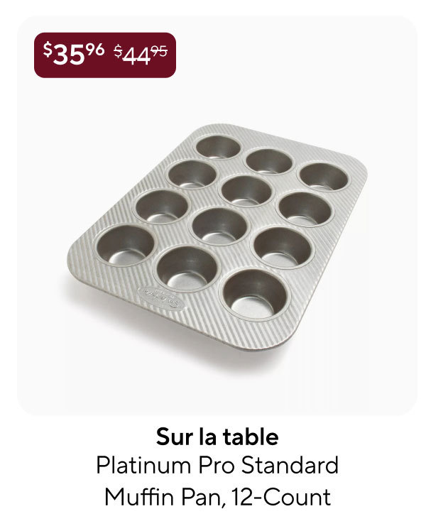 Sur la table Platinum Pro Standard Muffin Pan, 12-Count