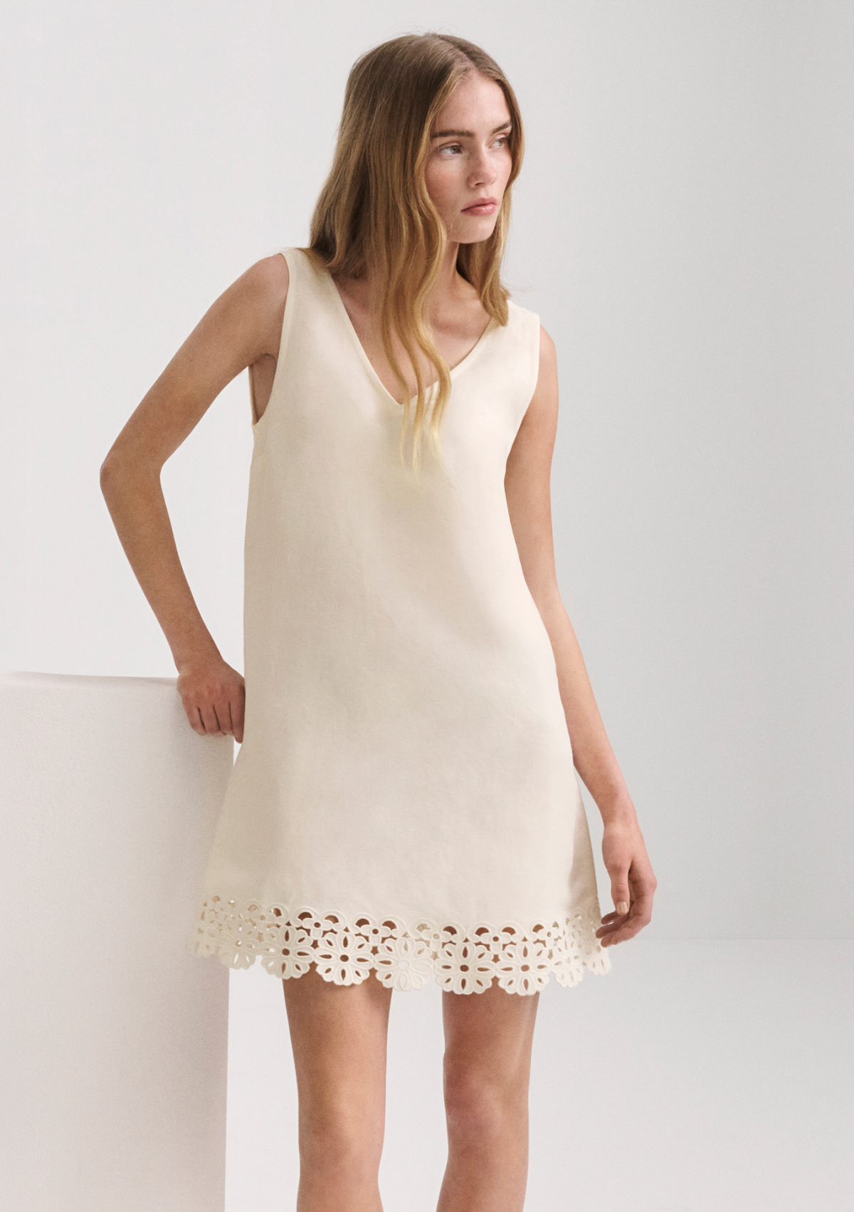Explore our new season cutwork before our offer ends.
